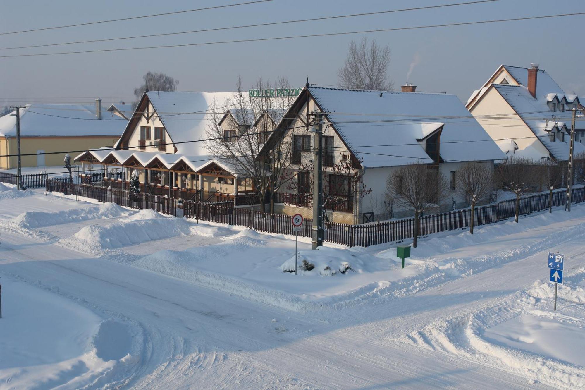 Koller Panzio Hotel Bonyhad Exterior photo