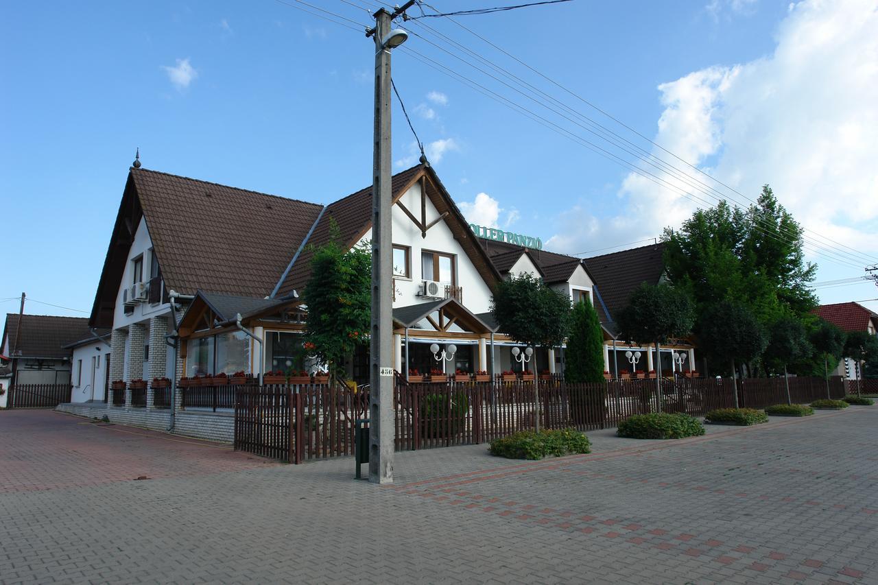 Koller Panzio Hotel Bonyhad Exterior photo